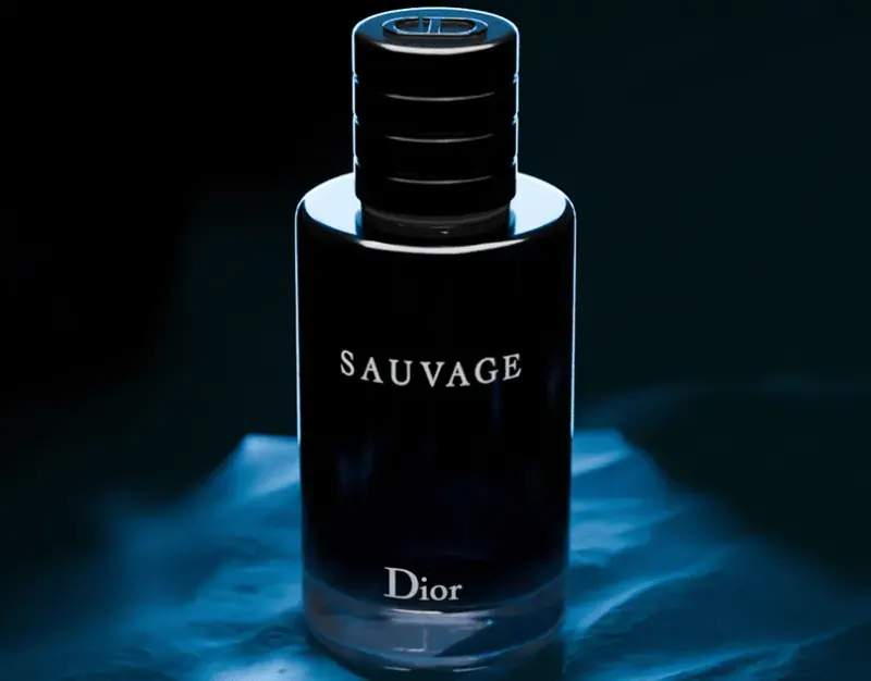 Luxury perfume bottle — Fragrance · Animation
